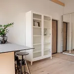 Castle Street Modern I Cohost *