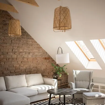 Castle Street Modern I Cohost