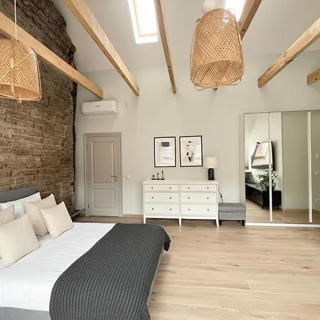 Castle Street Modern I Cohost Apartament *