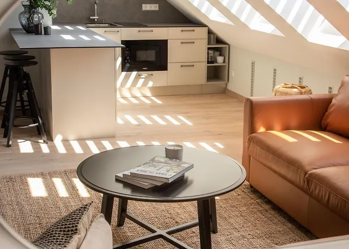 Castle Street Modern I Cohost Apartman *