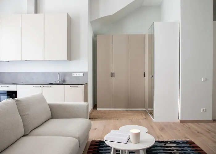 Castle Street Modern I Cohost