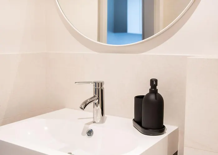 Butas Castle Street Modern I Cohost